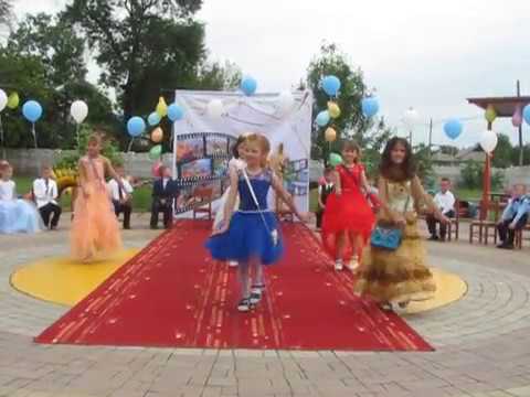 Видео: Танец "Я маленькая модница"
