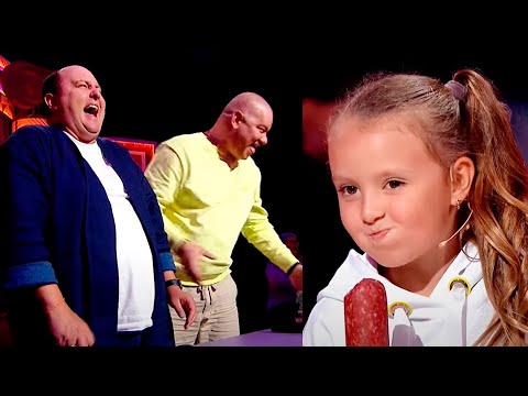 Видео: Малая с колбасой порвала зал до слез!