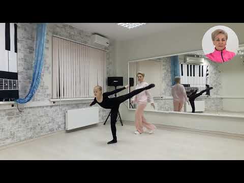 Видео: 6. Как встать в кольцо на правой ноге