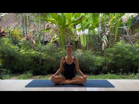 Видео: Легкость и энергия: Простая практика для каждого