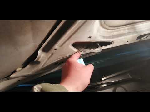 Видео: Установка обратного клапана на омыватель лобового стекла