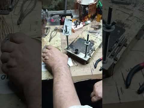 Видео: Заливка головки для Тверской кормушки