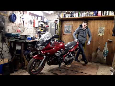 Видео: Suzuki bandit 600 "Как завести зимой" часть 2