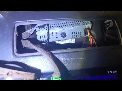 Видео: Замена магнитолы на Вольво Х90 (Volvo X90) 2004