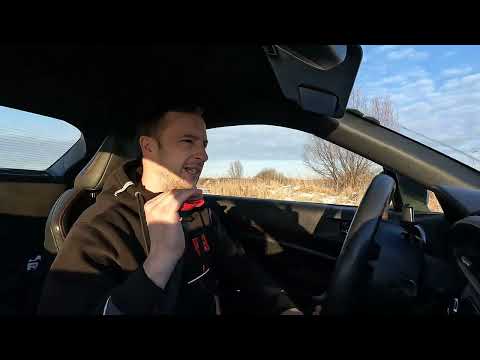 Видео: Что лучше на льду: Toyota GR Yaris, Subaru BRZ, WRX STI, Lancer Evo или Жигули?