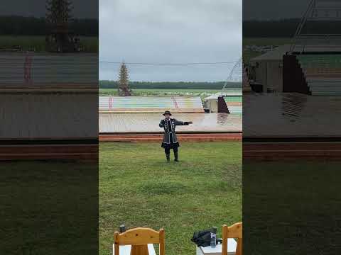 Видео: Николай Васильев Айтамыл - Кэрэ Кыысчаан (Екатерина Свинобоева тыл. Гаврил Свинобоев Гайаат мат.)