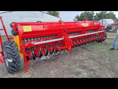 Видео: Зерновая сеялка ЗС-6 Техника Сервис обзор с ценой.