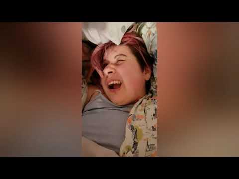 Видео: Приступ, вызванный обострением фибромиалгии