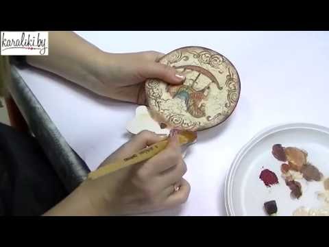 Видео: Декупаж деревянной подвески