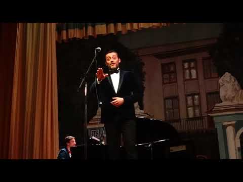 Видео: 2023.03.30 Москва. Дом ученых. Поет Владислав Кирюхин. "Кто придумал вас..."
