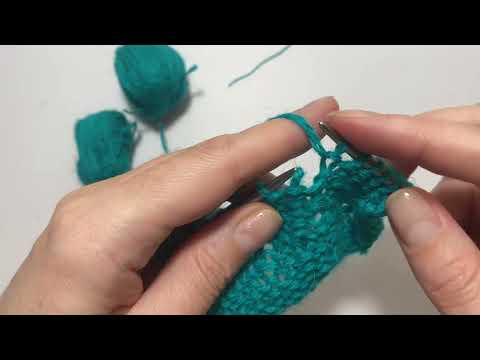 Видео: Что делать , если петля слетела со спицы! Подробное видео с нюансами вязания на изнаночной стороне!