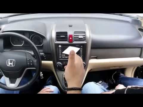 Видео: Снятие магнитолы Хонда CR-V 2007-2011.Removing the radio Honda CR-V 2007-2011