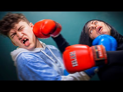 Видео: УЧИЛКА ЧУТЬ не ОСТАЛАСЬ БЕЗ ЗУБОВ!