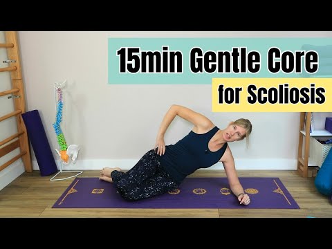 Видео: 15-минутная легкая тренировка корпуса для поддержки при сколиозе