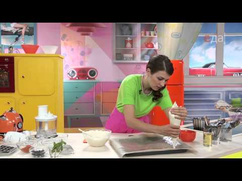 Видео: Печенье савоярди с острой шоколадной глазурью