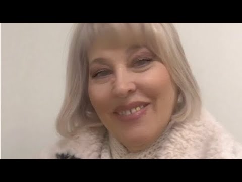 Видео: Поэтическая гостиная. Новая я.
