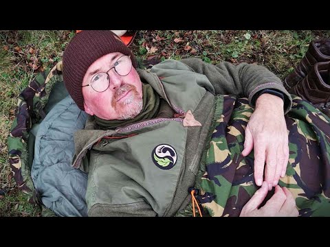 Видео: Скидки на армейские излишки для выживания в лесу — модульная система сна (и как я ею пользуюсь!)