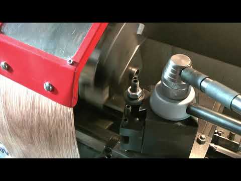 Видео: Установка быстросъёмного резцедержателя на малую продольную