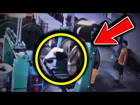 Видео: 😱 АВАРИЯ С ВРАЩАЮЩИМСЯ МАШИНОЙ, ЧАСТЬ 25