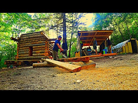 Видео: СТРОИМ ДВУХ ЭТАЖНУЮ ИЗБУ В ДАЛЬНЕВОСТОЧНОЙ ТАЙГЕ).