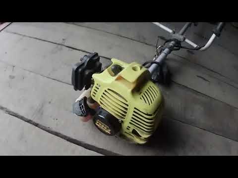 Видео: Видео из прошлого . Пуск триммера после зимы .