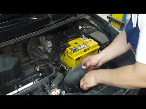 Видео: Почему плавают холостые обороты Hyundai Solaris - Kia Rio