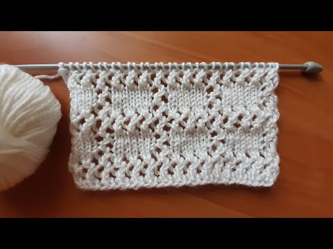 Видео: Узор спицами квадраты в ажуре.