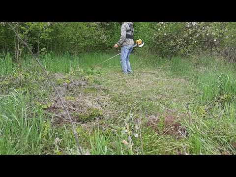 Видео: Бензокоса STIGA-252 D  в работе