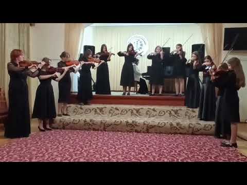 Видео: "Две гитары" , Ансамбль скрипачей ,,Серебряные струны,, ДМШ им .П.И.Чайковского,  г.Тирасполь.