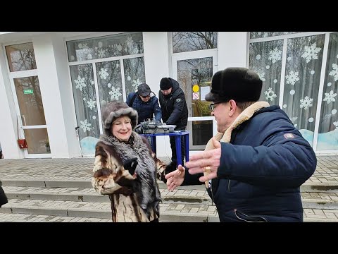 Видео: 18.02.24г..."НА СЕНОВАЛЕ"... С Паради... Олег и Катюша... (Зимняя версия)... Гомель..