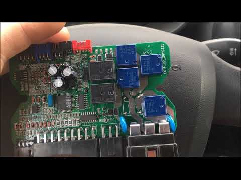 Видео: Зависает включенным поворотник при снятии и постановке на охрану