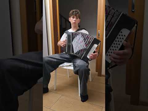 Видео: Подборка на слух без нот на гармошке.  Димочка любитель-самоучка 💯🪗🎼