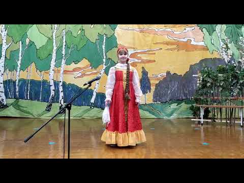 Видео: Ариана Карабаева 8 лет. Два цветочка.