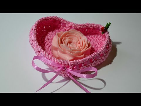 Видео: Маленькая корзинка в форме сердечка крючком