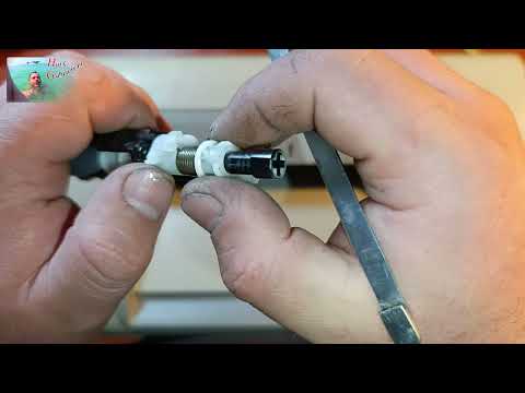 Видео: Принтер Samsung ML-2160 не может подобрать бумагу. Проблема с роликом для сбора бумаги.