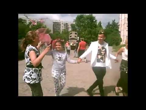 Видео: АБИТЮРЕНСКИ БАЛ  НА ТЕРИ - 27.05.2015