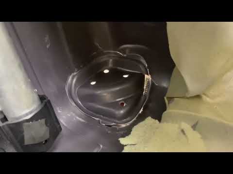 Видео: Ремонт корпуса чемодана с усилением.