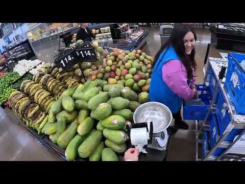 Видео: Работаю курьером в США / всем нравится мой костюм 😎😎😎