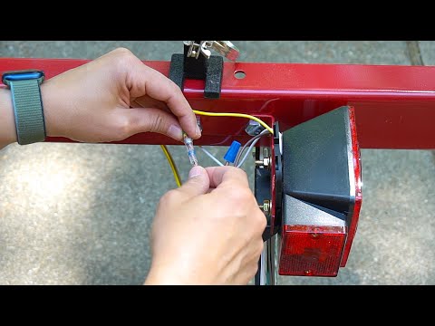 Видео: Как подключить проводку к грузовому прицепу // Стоп-сигналы
