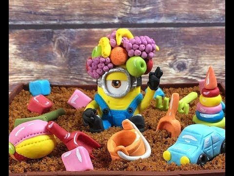 Видео: Миньон из мастики. лепим фигурку Миньона из мастики на торт. Танинторт