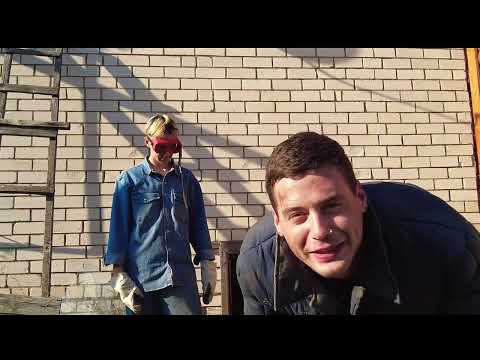 Видео: Слёзы бати - На коровке (clip)