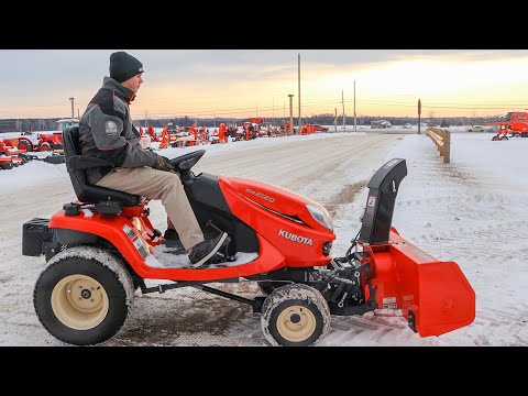 Видео: Этот небольшой набор — всё, что вам нужно! Kubota GR2120 со снегоочистителем!
