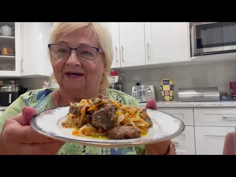 Видео: ОЧЕНЬ ВКУСНАЯ, СОЧНАЯ, НЕЖНАЯ ГОВЯЖЬЯ ПЕЧЕНЬ С ЛУКОМ И МОРКОВЬЮ!