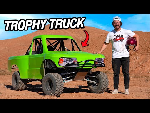 Видео: МЫ НАШЛИ САМЫЙ МАЛЕНЬКИЙ В МИРЕ КУБИЧЕСКИЙ ГРУЗОВИК