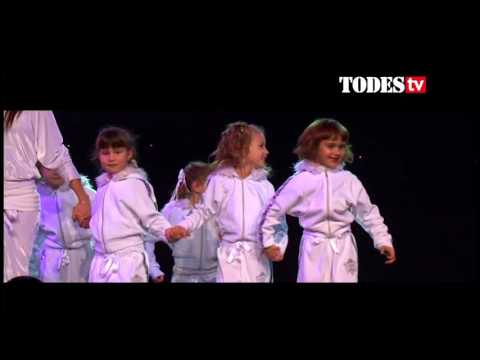 Видео: ШКОЛА ТАНЦА АЛЛЫ ДУХОВОЙ «TODES» Дегунино, номер: С Новым годом!