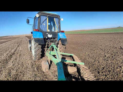 Видео: 🚜МТЗон на автопілоті❓❗❓ Осіння оранка 🌤