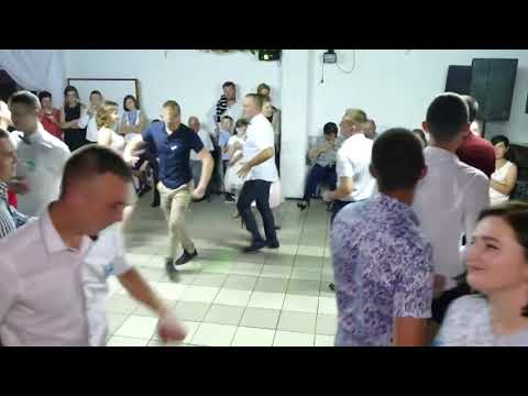 Видео: ПРИКОЛИ НА ВЕСІЛЛІ. КОНКУРС БОБЕР І НОРКА.