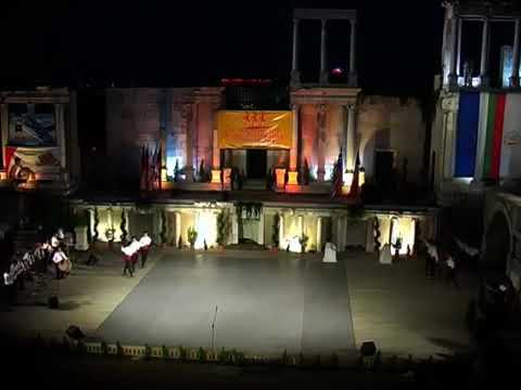 Видео: Ансамбъл "Ръченица" - Мъжки тракийски танц