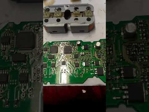 Видео: Ошибка C1124 C1126 ABS NISSAN TEANA ремонт блока АБС