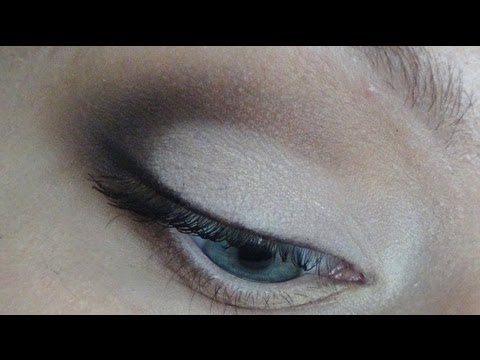 Видео: Техника "Птичка" (карандашная техника). Видеоурок 2